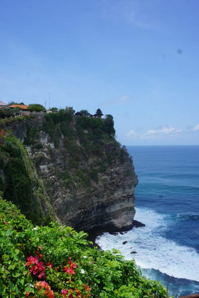 pura uluwatu - sewa mobil bali