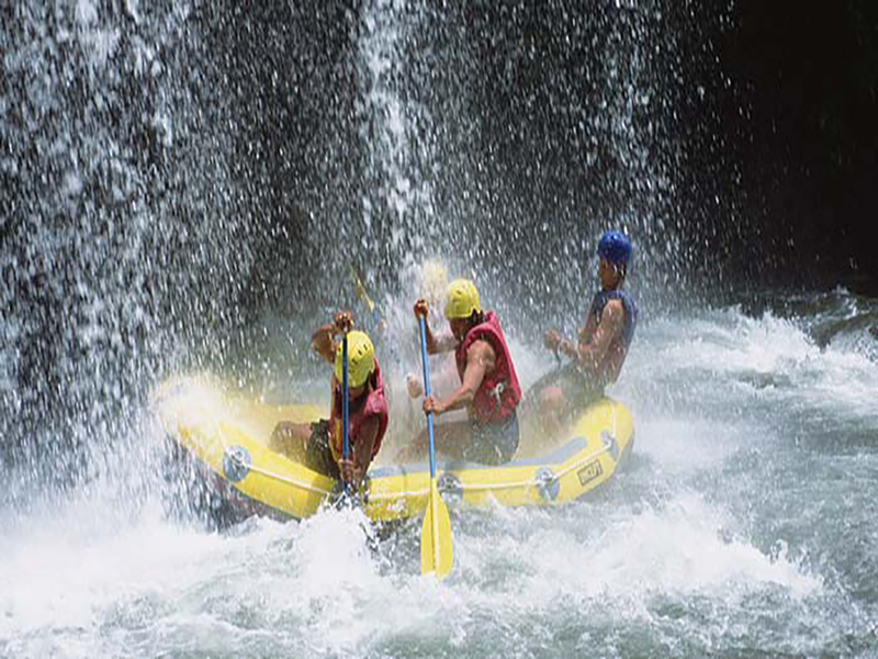 Ayung-Rafting-Bali-Paket-Wisata