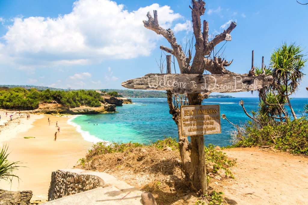 Pantai dreanland bali - sewa mobil bali