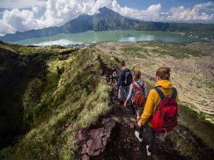Paket-Wisata-Bali-Mendaki-Gunung-Batur