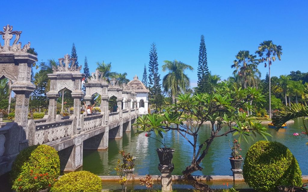 taman ujung karangasem bali