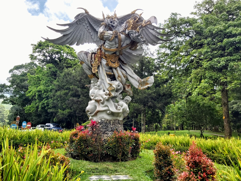 Kebun-Raya-Bali-Bedugul-Bali-Paket-Wisata