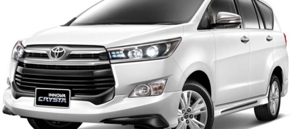Sewa Mobil Toyota Innova dengan Sopir