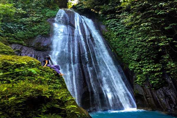 Paket Wisata Bali - Air Terjun Dusun Kuning