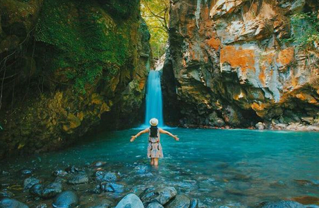 Air Terjun Tembok Barak - Paket Wisata Bali