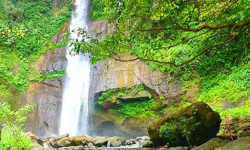 Paket Wisata Bali - Air TerjunWana Ayu