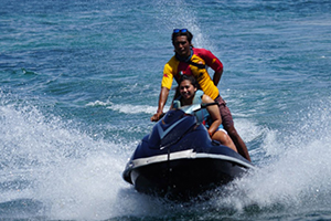 Jet ski Tanjung Benoa Beach - Paket Wisata Bali