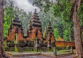 Tirta Yatra di Pulau Jawa - Pura Giri selaka Alas Purwo