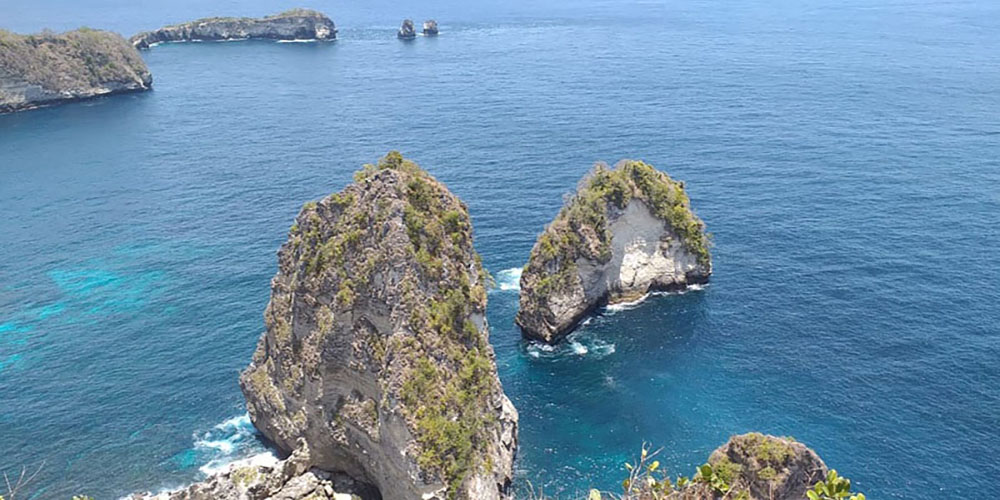 Pantai Crystal Bay yang Hits- Paket Wisata Bali