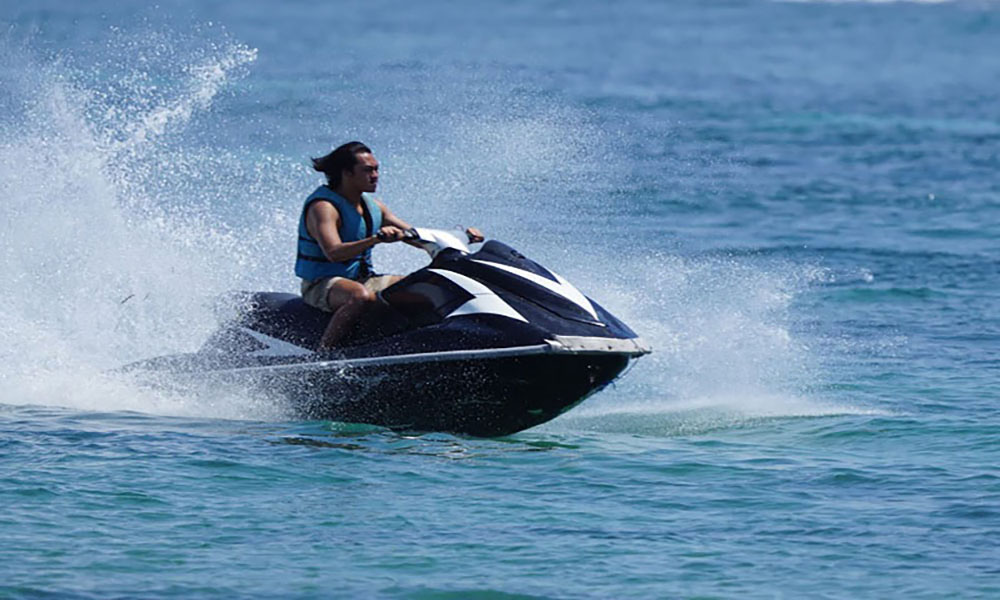 Jet Ski -Paket Wisata Bali - sewa mobil bali