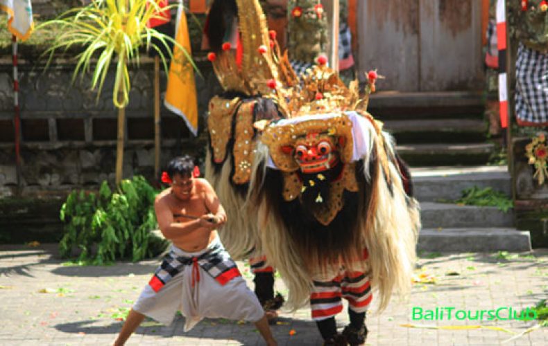 Tari-Barong-Bali-Paket-Wisata